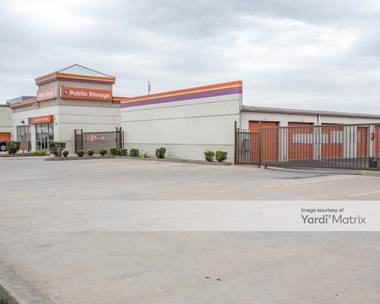 Storage Units for Rent available at 11900 Katy Freeway Road, Houston, TX 77079