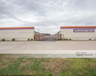 Photo 3 of Public Storage - 11900 Katy Freeway Road, Houston, TX