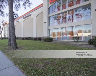 Photo 3 of Public Storage - 1165 North Loop West, Houston, TX