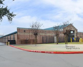 Photo 5 of Extra Space Storage - 11220 South Highway 6, Sugar Land, TX