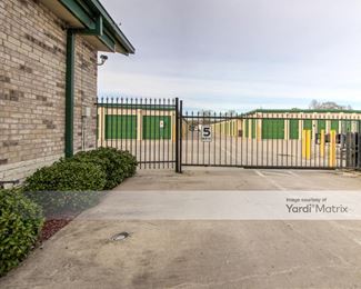 Photo 3 of Community Storage - 12620 West Bellfort Avenue, Houston, TX