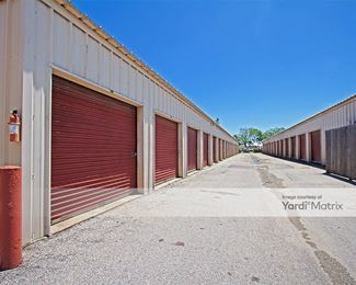 Photo 5 of Spring Branch Mini Storage - 8900 Emnora Lane, Houston, TX