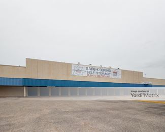 Photo 4 of Safe-Keeping Self Storage - 430 West Parker Road, Houston, TX