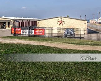 Photo 2 of Montgomery Self Storage - 19678 Highway 105 West, Montgomery, TX