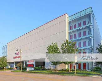 Photo 2 of iStorage - 224 West Gray Street, Houston, TX