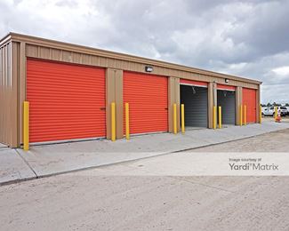 Photo 2 of CubeSmart Self Storage - 6140 North Sam Houston Pkwy West, Houston, TX