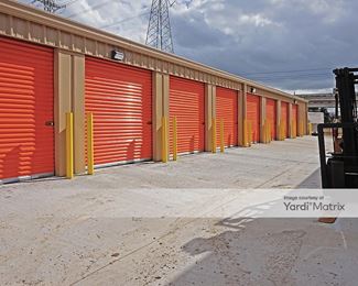 Photo 3 of CubeSmart Self Storage - 6140 North Sam Houston Pkwy West, Houston, TX