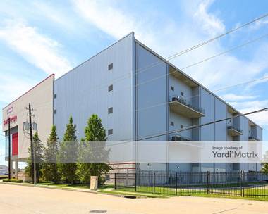 Storage Units for Rent available at 10200 Katy Fwy, Houston, TX 77043