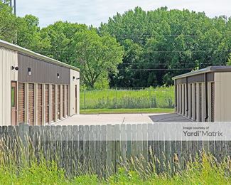 Photo 4 of StorageMart - 5267 Merle Hay Road, Johnston, IA