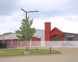 Photo 1 of StorageMart - 205 SW Irvinedale Drive, Ankeny, IA