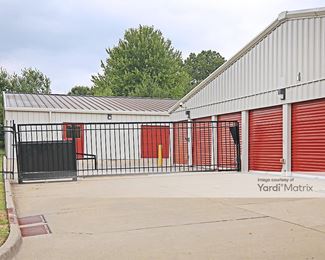 Photo 4 of StorageMart - 205 SW Irvinedale Drive, Ankeny, IA