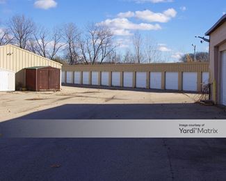 Photo 2 of Stock-N-Lock - 251 North Fair Oaks Avenue, Madison, WI