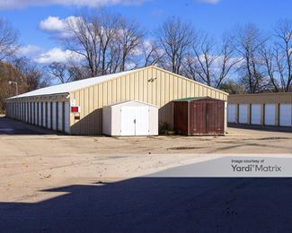 Photo 3 of Stock-N-Lock - 251 North Fair Oaks Avenue, Madison, WI