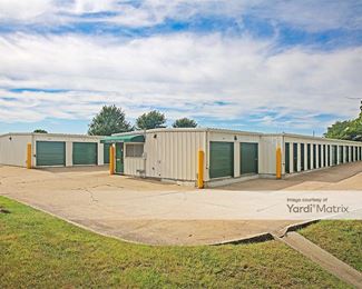 Photo 2 of StorageMart - 10135 Hickman Court, Clive, IA