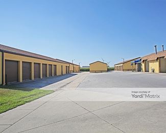 Photo 2 of Four Seasons Mini Storage - 3001 Willis Avenue, Perry, IA