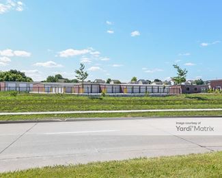 Photo 2 of Highline Storage - 3936 121st Street, Urbandale, IA