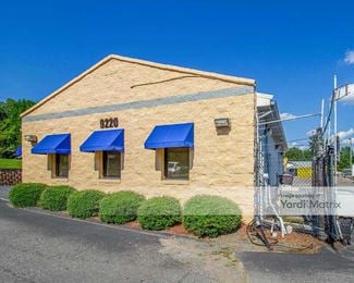 Photo 1 of Extra Space Storage - 9220 Beatties Ford Road, Huntersville, NC