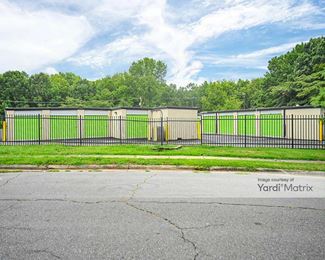 Photo 2 of Extra Space Storage - 1400 Orchard Lake Drive, Charlotte, NC