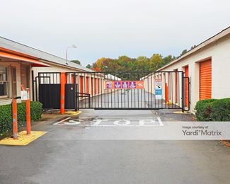 Photo 2 of Public Storage - 3912 Wilkinson Blvd, Charlotte, NC