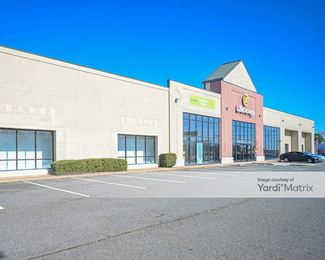 Photo 2 of Extra Space Storage - 7209 Wallace Lane, Charlotte, NC