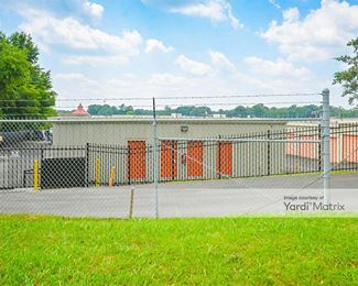 Photo 2 of Extra Space Storage - 124 Dorton Street, Charlotte, NC