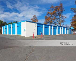 Photo 3 of Mini Storage Center, The - 4500 Monroe Road, Charlotte, NC