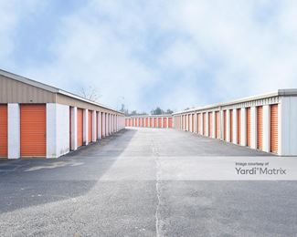 Photo 2 of I-40 Mini Storage - 2575 Davie Avenue, Statesville, NC