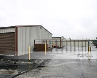 Photo 2 of Baer Storage Center - 160 West Progress Drive, West Bend, WI