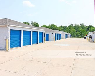 Photo 2 of Extra Space Storage - 17505 West Liberty Lane, New Berlin, WI