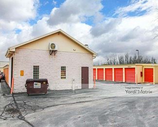 Photo 3 of Storage Rentals of America - 1019 West Rawson Avenue, Oak Creek, WI