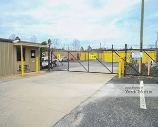 Photo 2 of Devon Self Storage - 5810 West Gate City Blvd, Greensboro, NC