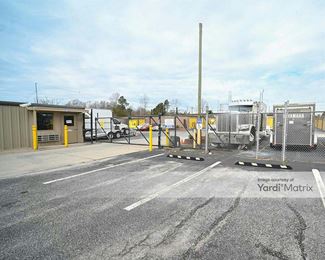 Photo 4 of Devon Self Storage - 5810 West Gate City Blvd, Greensboro, NC
