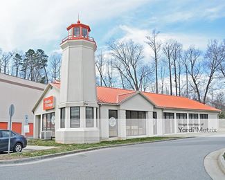 Photo 2 of Public Storage - 3743 Battleground Avenue, Greensboro, NC