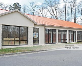 Photo 4 of Public Storage - 3743 Battleground Avenue, Greensboro, NC