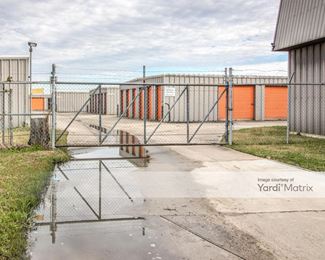 Photo 4 of 1st Choice Storage - 8528 Highway 146, Baytown, TX