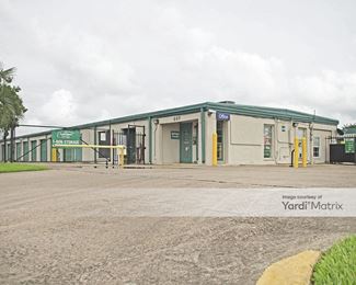 Photo 2 of Extra Space Storage - 807 Brazospark Drive, Clute, TX
