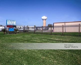 Photo 3 of Red Bluff Road Self Storage - 3601 Red Bluff Road, Pasadena, TX