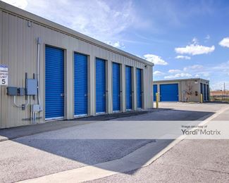 Photo 3 of CubeSmart Self Storage - 300 East Little York Road, Houston, TX