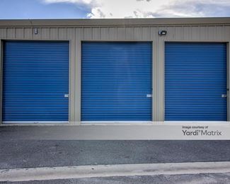 Photo 4 of CubeSmart Self Storage - 300 East Little York Road, Houston, TX