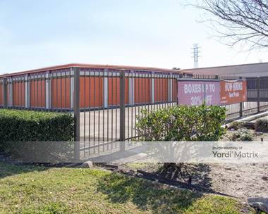 Storage Units for Rent available at 8430 Gulf Fwy, Houston, TX 77017