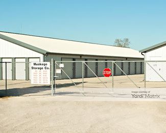 Photo 2 of Muskego Storage - S66W19526 Tans Drive, Muskego, WI