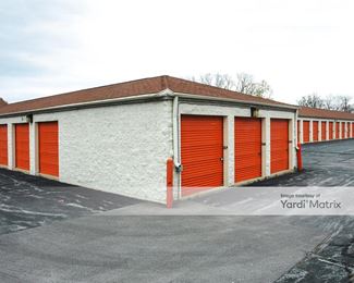 Photo 3 of Public Storage - N5W22966 Bluemound Road, Waukesha, WI