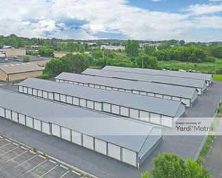 Photo 3 of Storage Rentals of America - 7330 West Good Hope Road, Milwaukee, WI