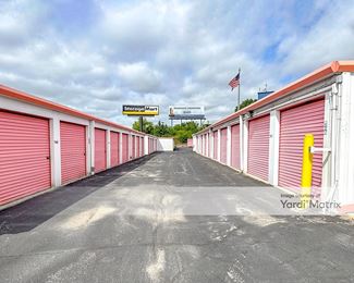 Photo 3 of StorageMart - 12000 West Silver Spring Drive, Milwaukee, WI