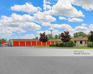 Photo 2 of Public Storage - 102 NW Spaten Court, Germantown, WI