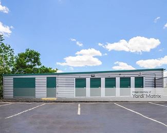 Photo 2 of Extra Space Storage - 640 Broadway, Saugus, MA