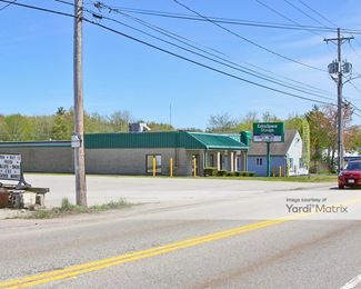 Photo 3 of Extra Space Storage - 999 Bedford Street, Whitman, MA