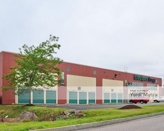 Photo 1 of Extra Space Storage - 230 Oak Street, Brockton, MA