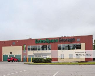 Photo 3 of Extra Space Storage - 230 Oak Street, Brockton, MA