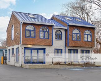 Photo 1 of iStorage - 23 Glen Avenue, Chelmsford, MA